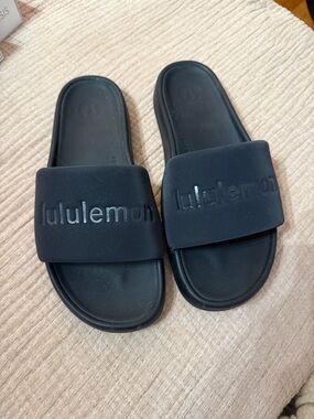 lululemon athletica Black Slide Sandals
